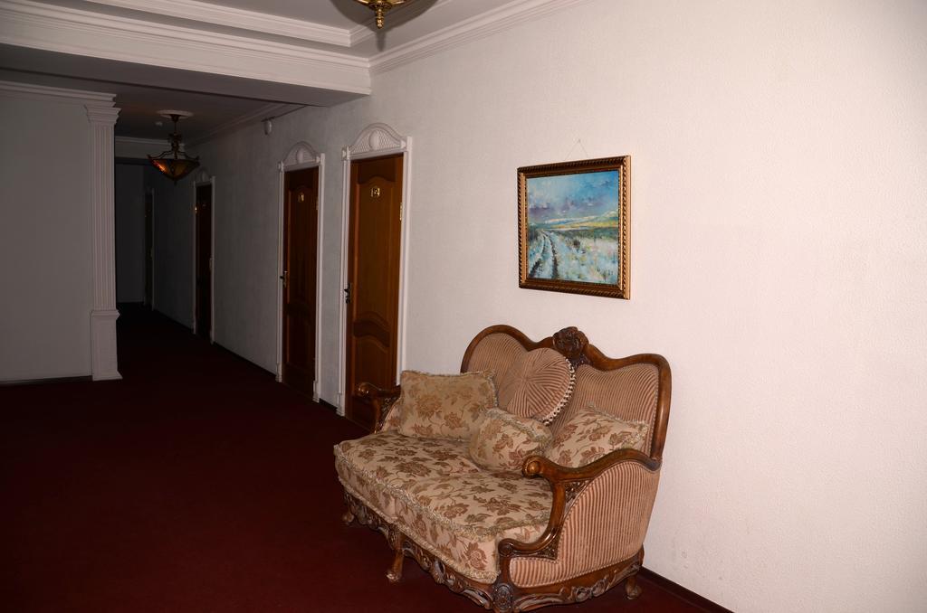 Saryarka Hotel Astana Exterior foto