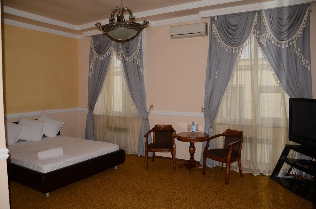 Saryarka Hotel Astana Zimmer foto